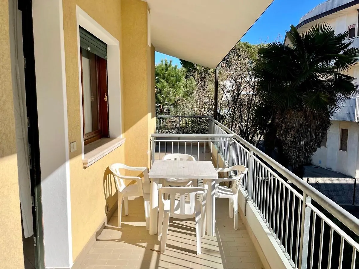 Villa Daniela Carraro Immobiliare Lido di Jesolo 0*,  Italia